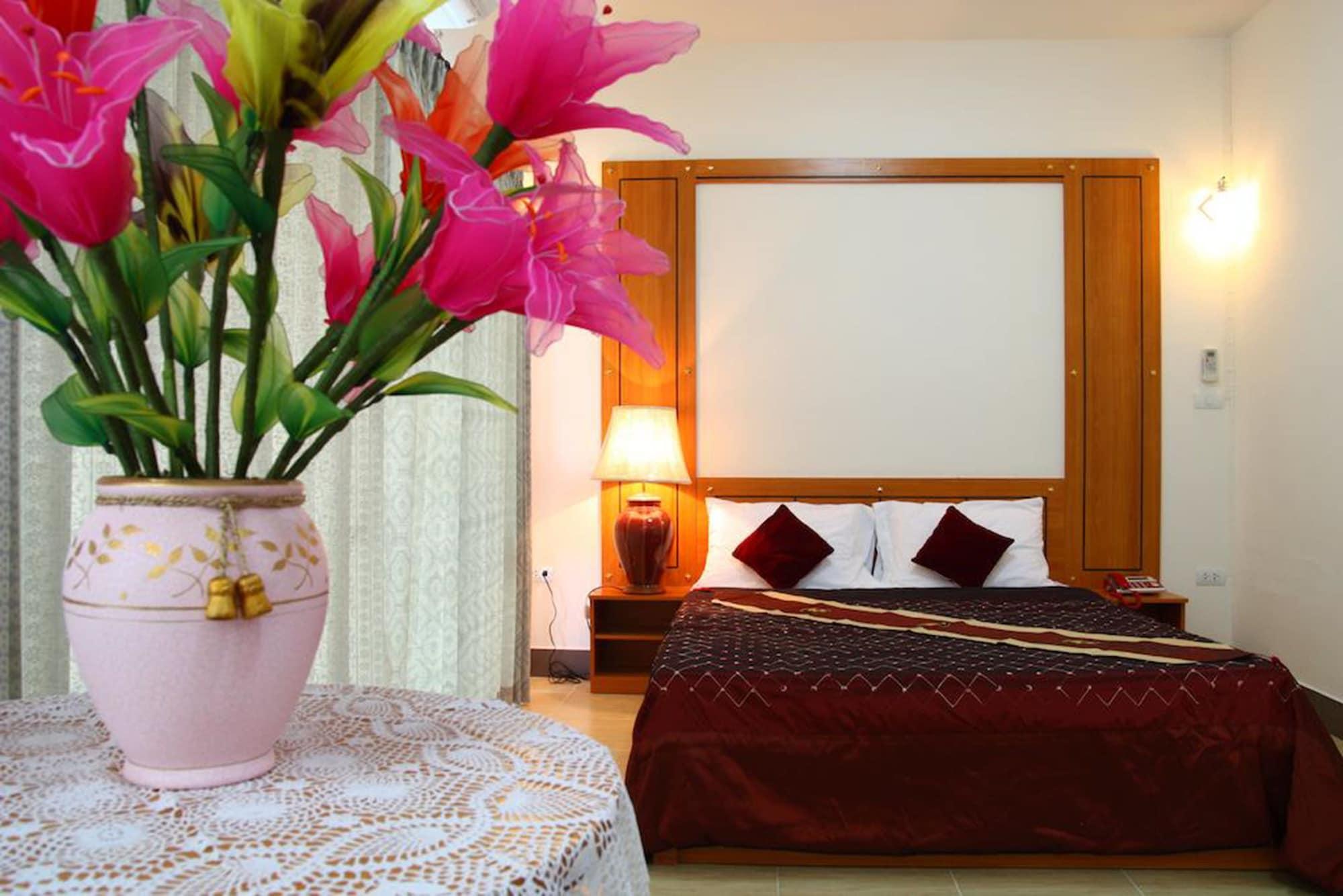 Choktawee Residence And Mansion Chiang Mai Exterior photo